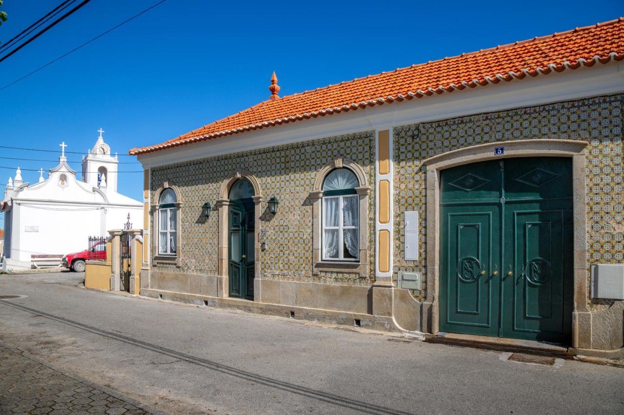 Bed and Breakfast Casa D'Oliveira Авейру Экстерьер фото